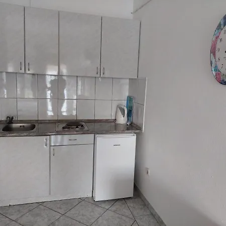 Apartment Menalo *
